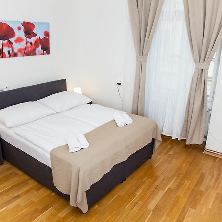 Welcome Apartment On Rybna Prága Kültér fotó